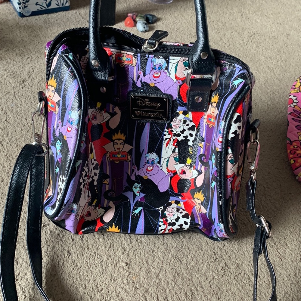 Disney villains loungefly purse.
